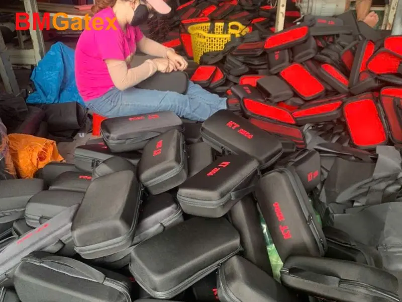 Quy trình sản xuất và tùy biến logo chuyên nghiệp tại BMGatex