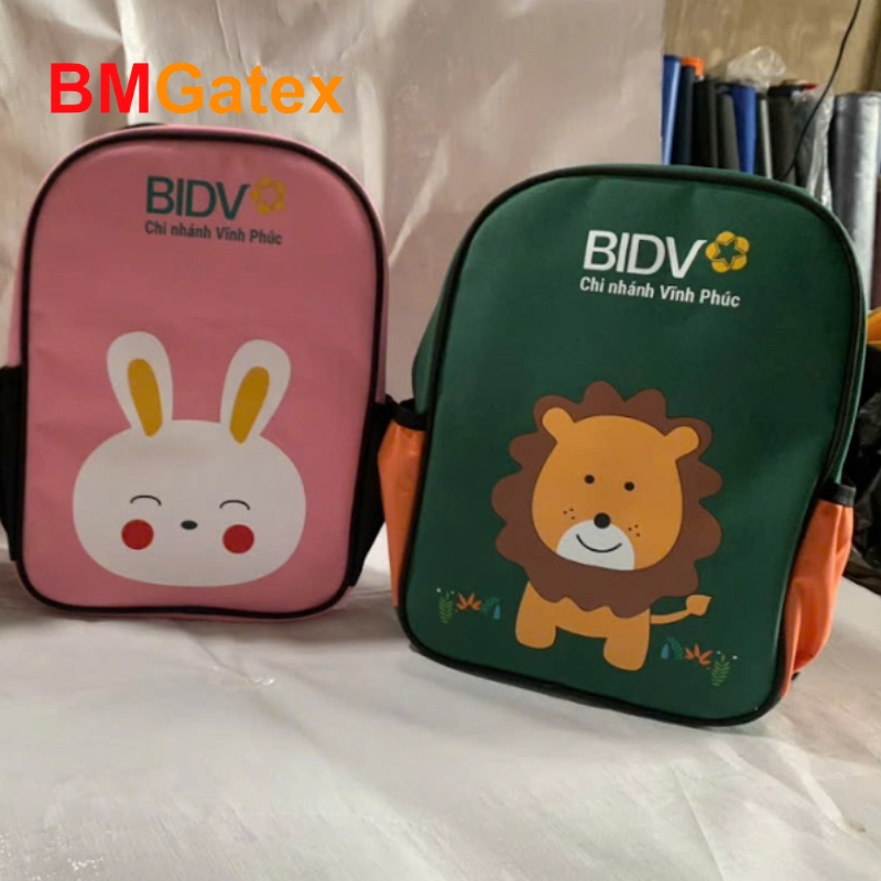 mẫu balo của trường Anh ngữ