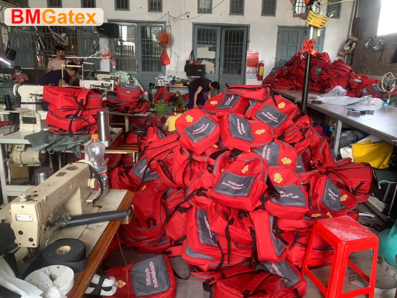 Quy trình đặt may balo in logo làm quà tặng doanh nghiệp
